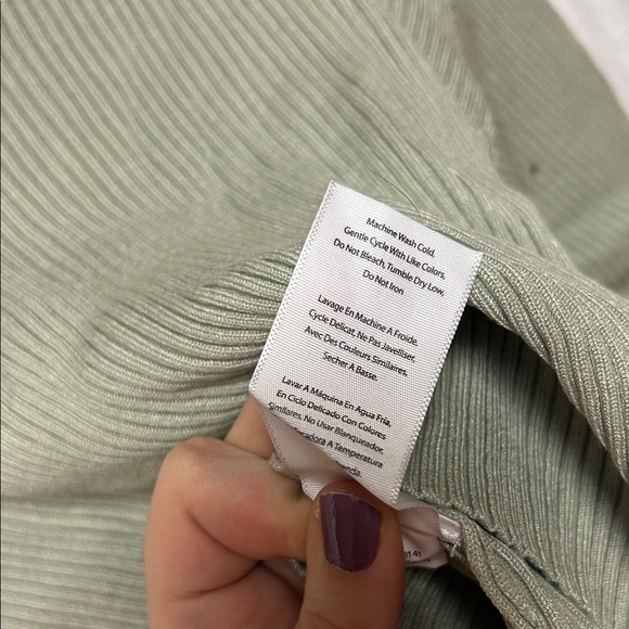 Celebrity Pink Ribbed Sweater - Picture 4 of 4